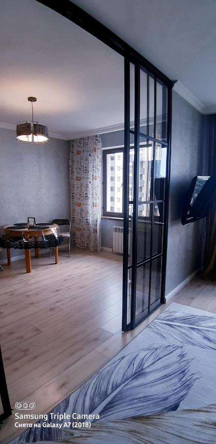 Apartment алматушечка Almaty